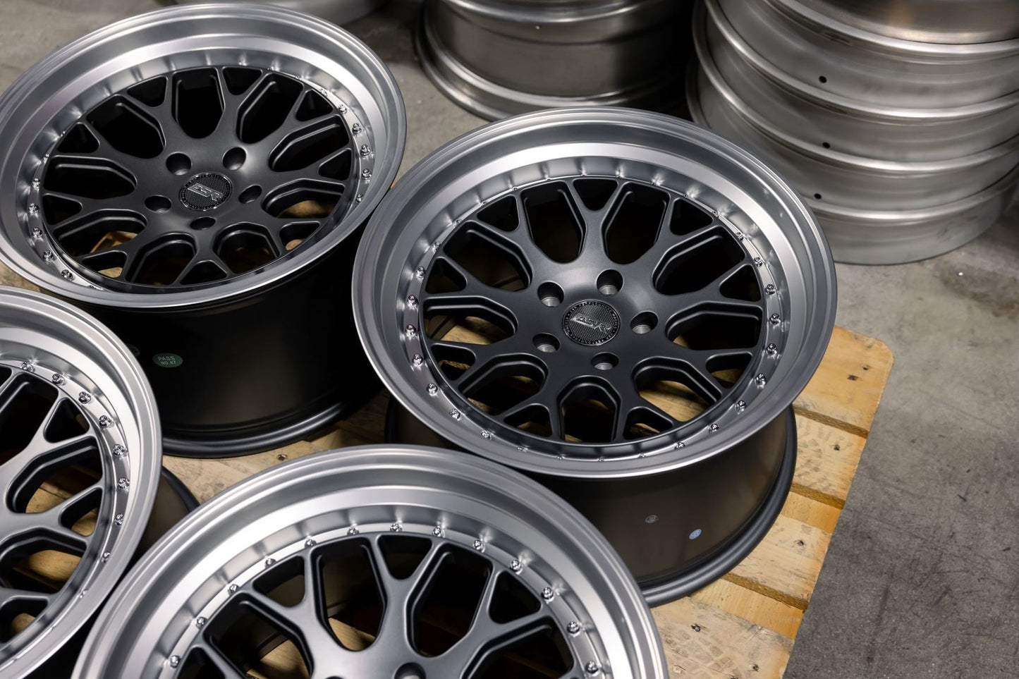 CS01 18X10.5 +22 5X114.3