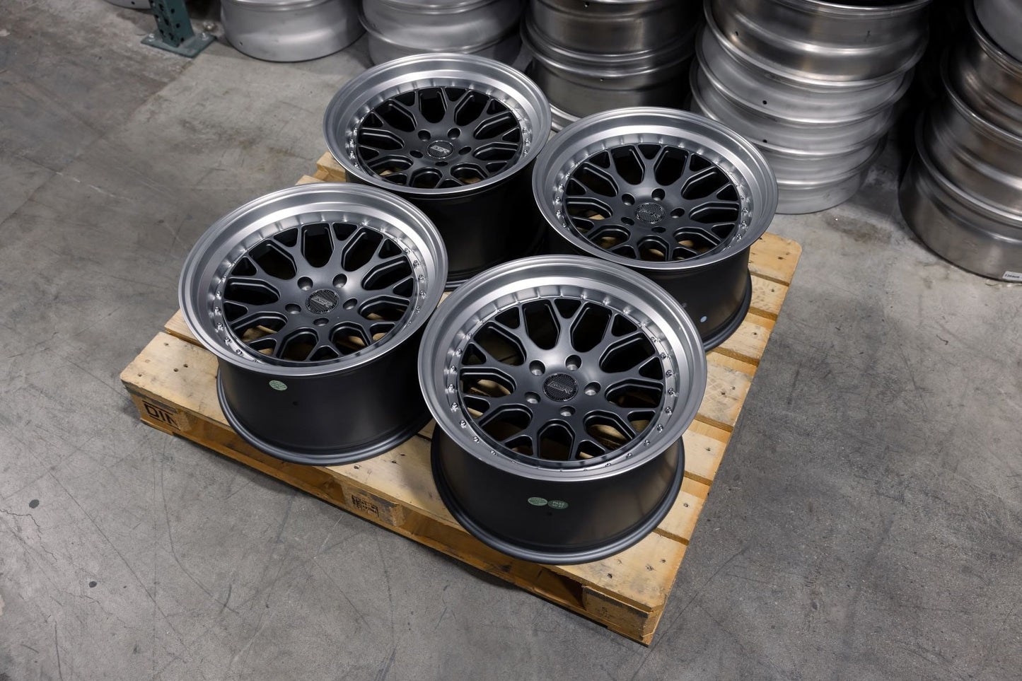 CS01 18X10.5 +22 5X114.3