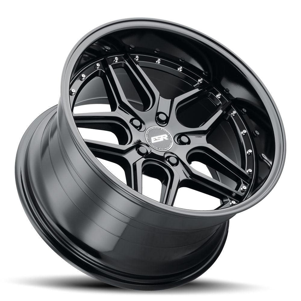 CS15 Gloss Black