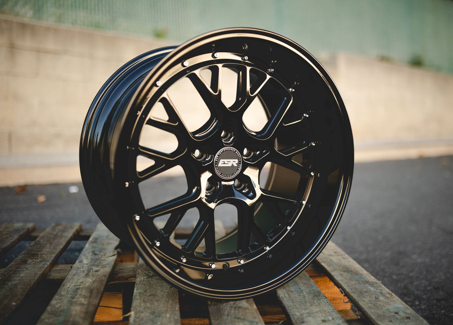 CS11 Gloss Black